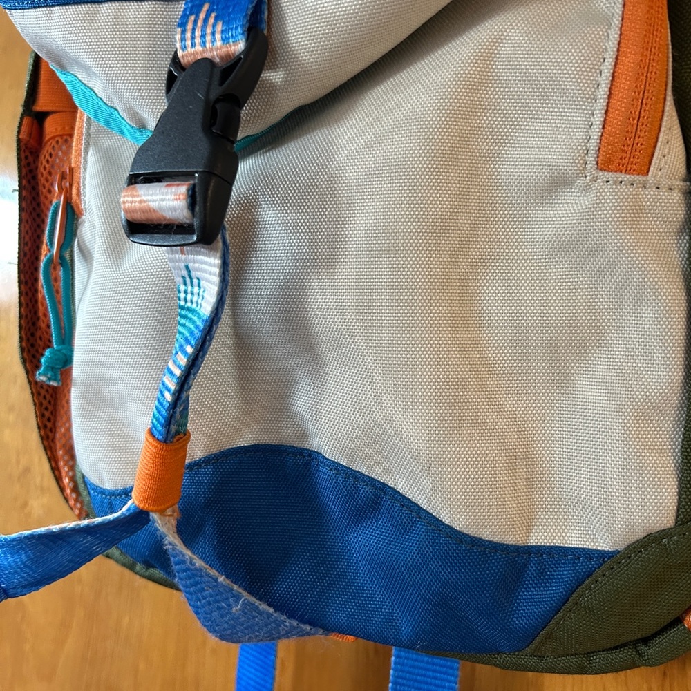 United By Blue 9L backpack - Picture 3 of 7